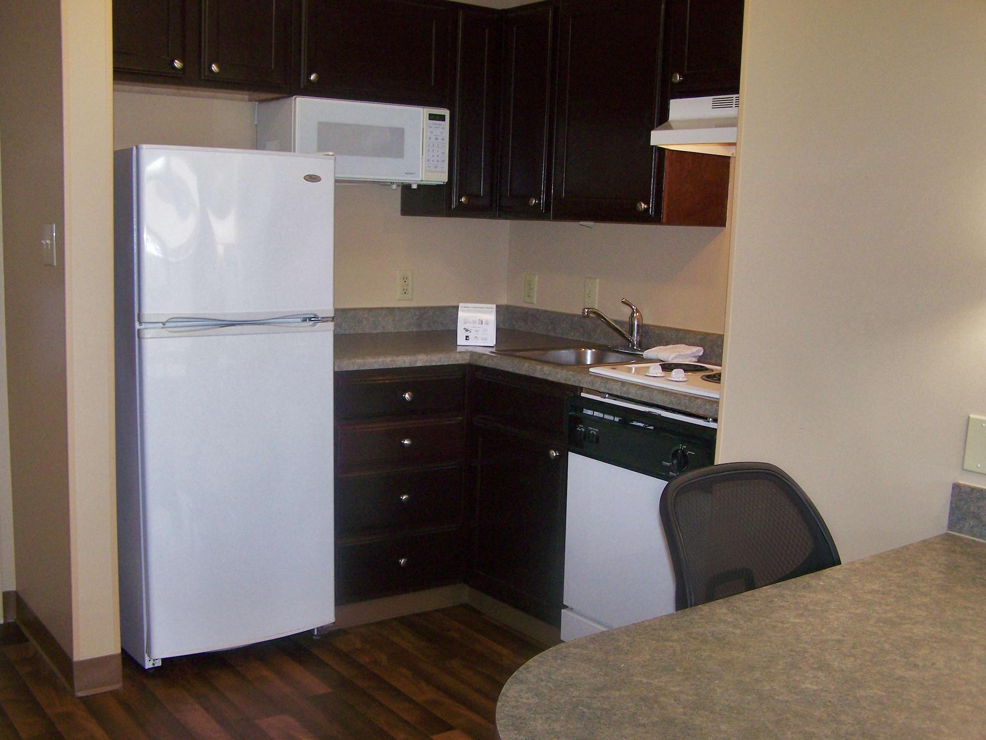 Extended Stay America Select Suites - Orlando - Maitland - Summit Tower Blvd Алтамонте Спрингс Екстериор снимка