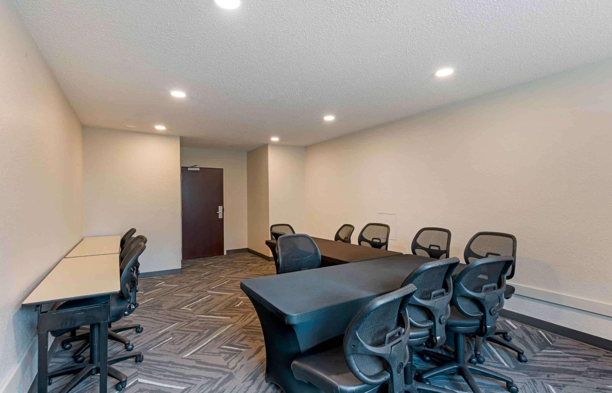 Extended Stay America Select Suites - Orlando - Maitland - Summit Tower Blvd Алтамонте Спрингс Екстериор снимка