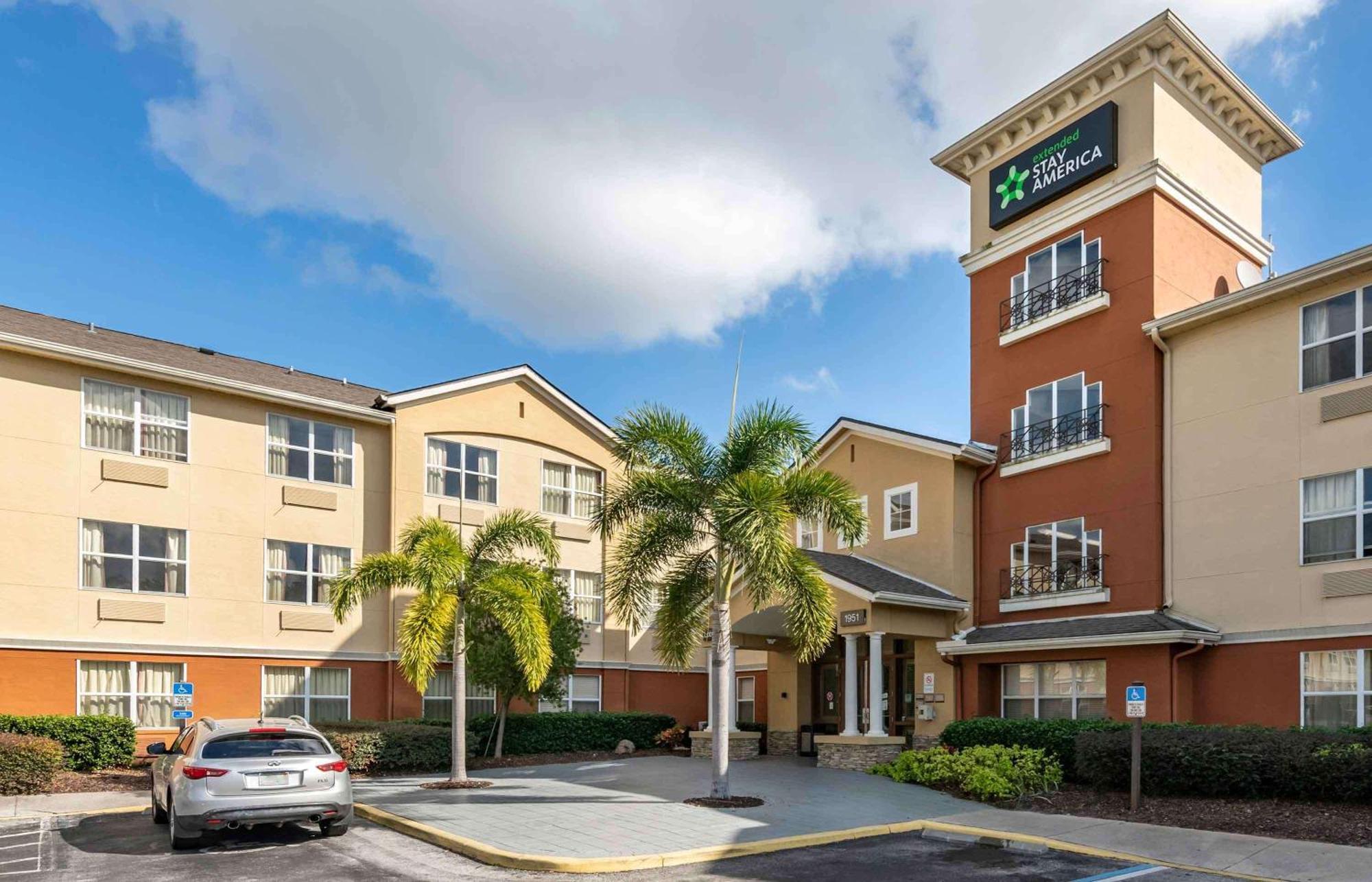 Extended Stay America Select Suites - Orlando - Maitland - Summit Tower Blvd Алтамонте Спрингс Екстериор снимка